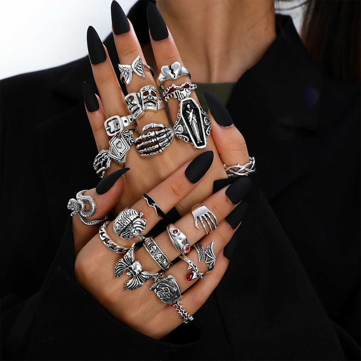 Set di 23 anelli da dito con m - Vintage Punk Knuckle Rings Set recensione e prezzo