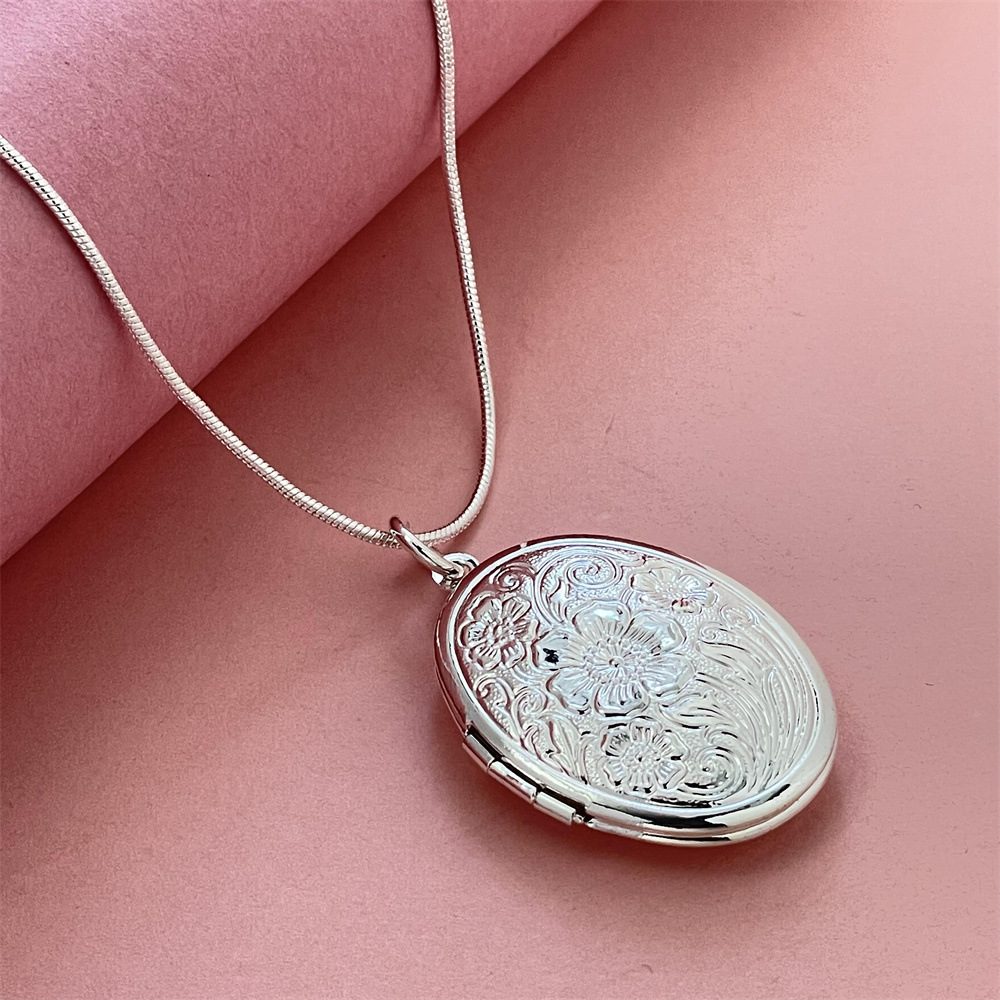 Ciondolo con cornice ovale in  - 925 Sterling Silver Chain Necklace Men recensione e prezzo